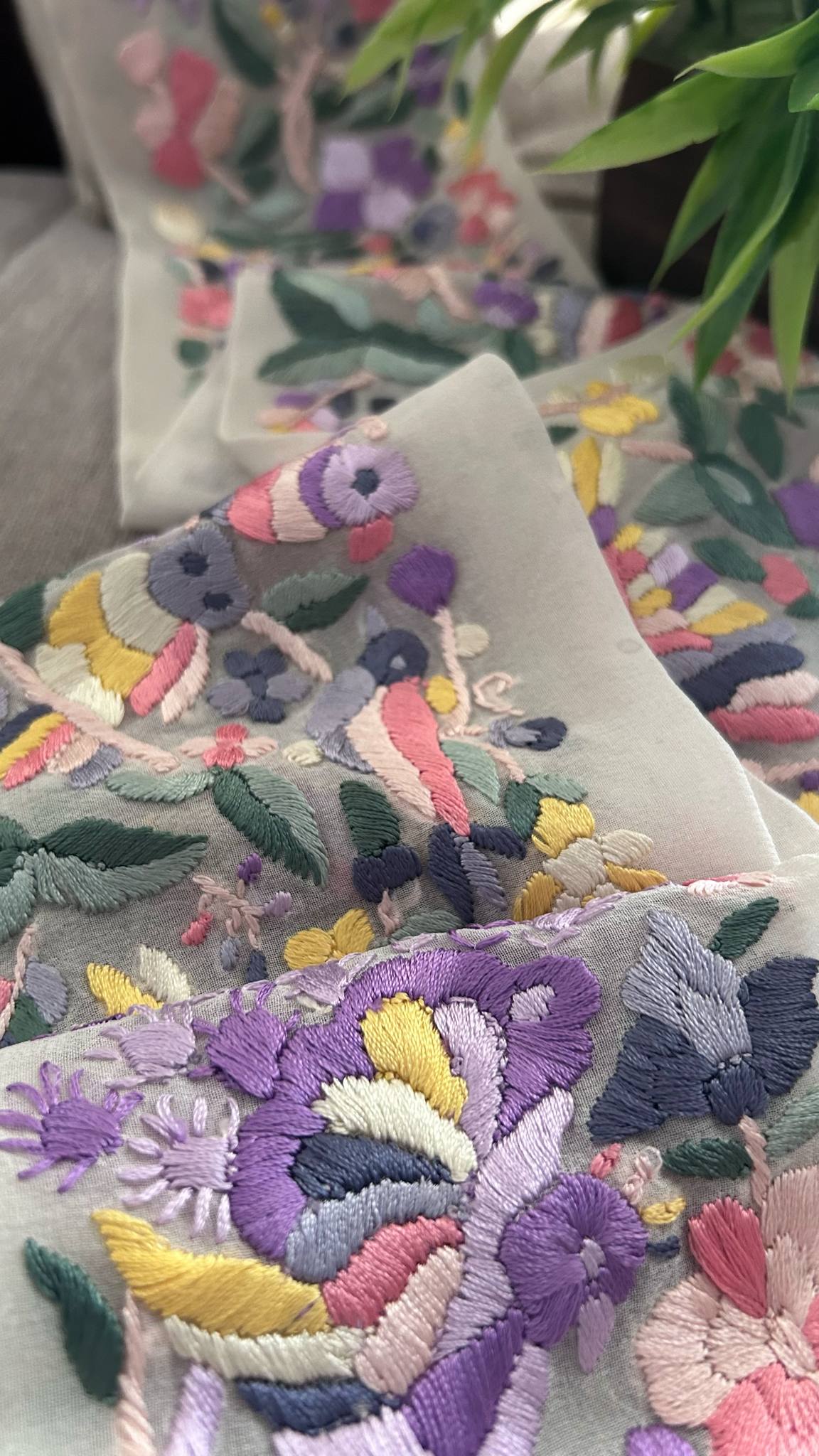 Ivory Multicolour Parsi Gara Border