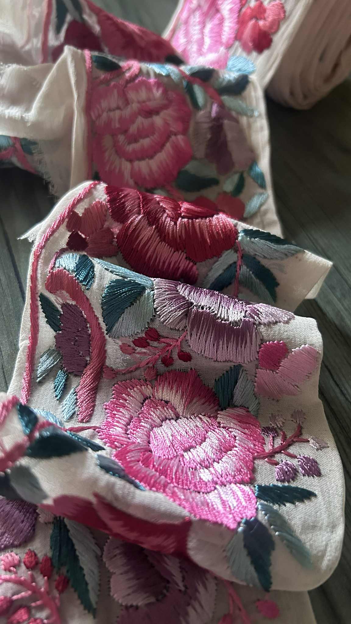 Elegant Ivory Multicolour Parsi Gara Border