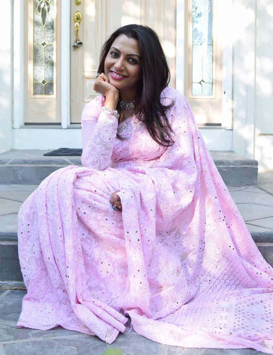 5 Stylish Ways to Wear a Chikankari Saree for Any Occasion
