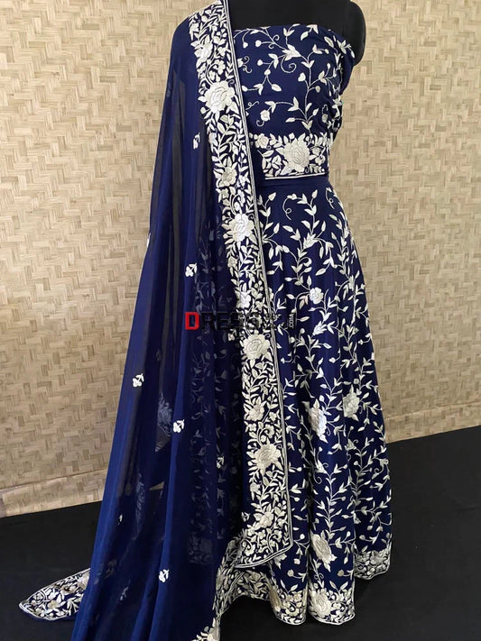 Still Don’t Own a Parsi Lehenga? Here’s What You’re Missing