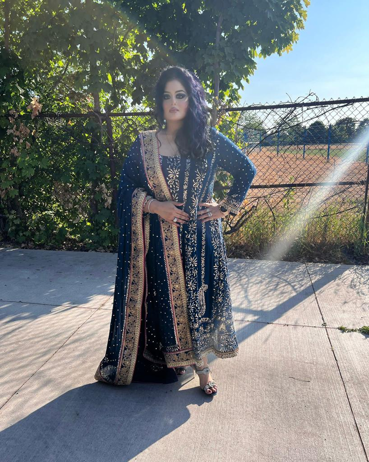 Mukaish or Kamdani or Badla Suits Sarees lehengas Pishwas