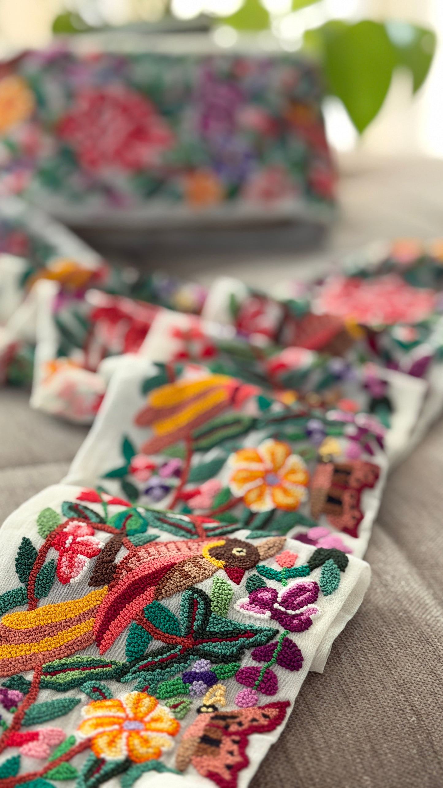 Exclusive French Knot Border (4 Inch)