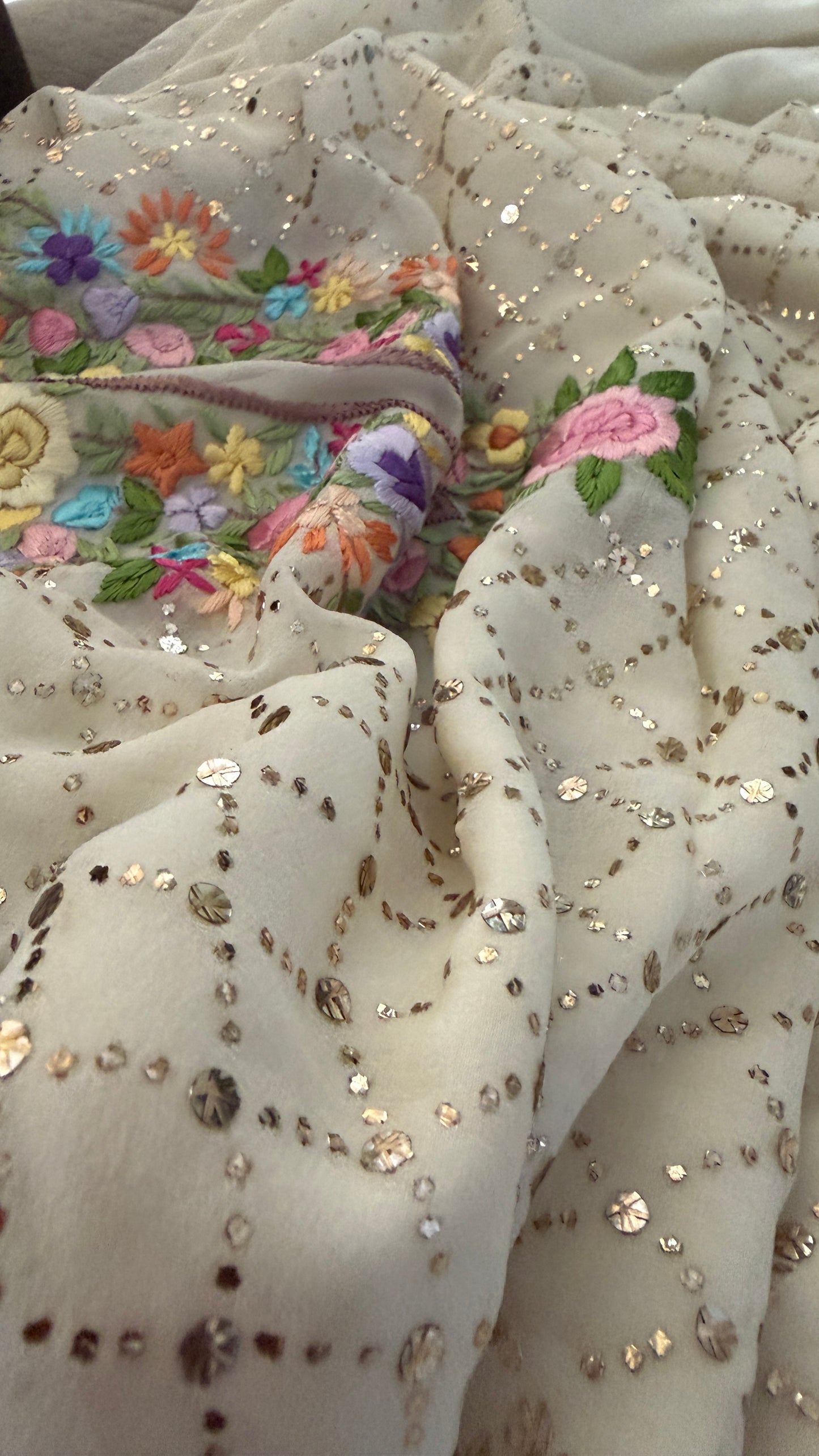 Ivory White Multicolour Neckline Kamdani Suit