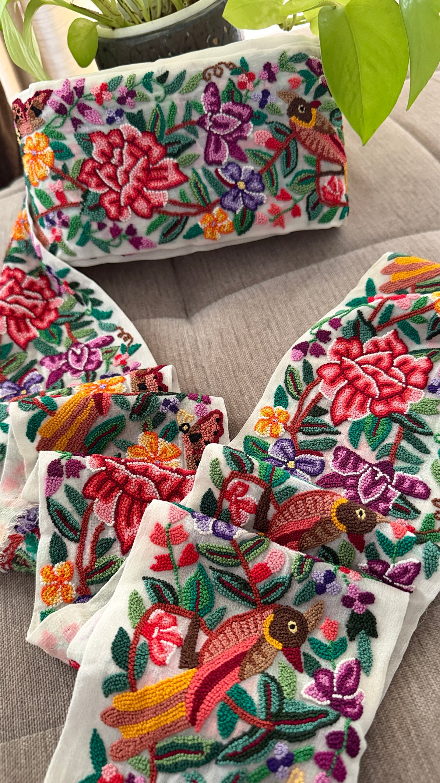 Exclusive French Knot Border (4 Inch)