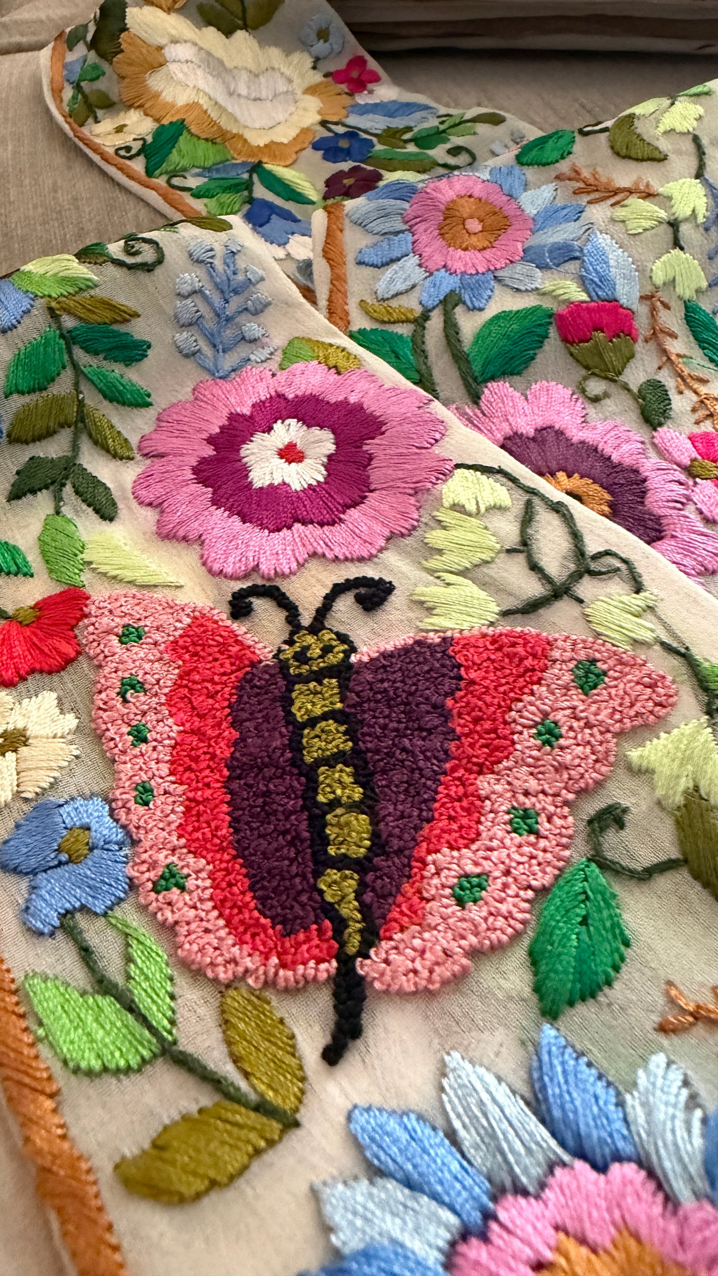 Exclusive Fine Embroidery Parsi Gara Border