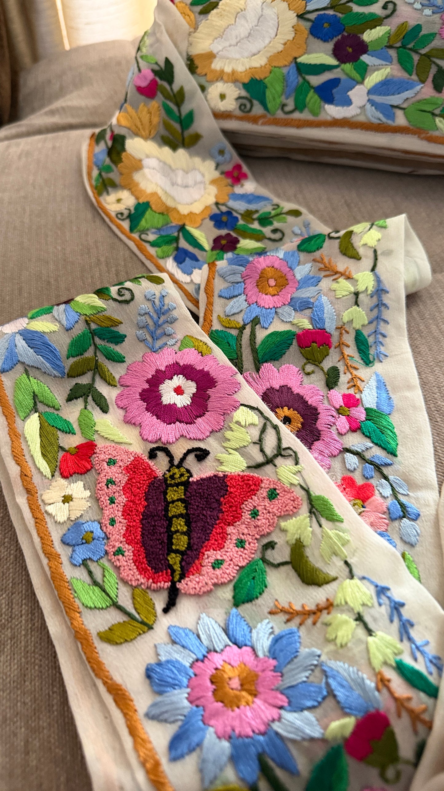 Exclusive Fine Embroidery Parsi Gara Border