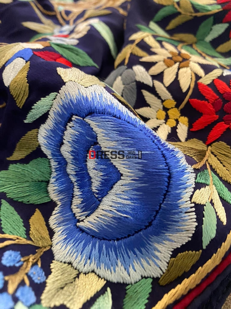 Closeup- Parsi Gara Saree - Embroidery